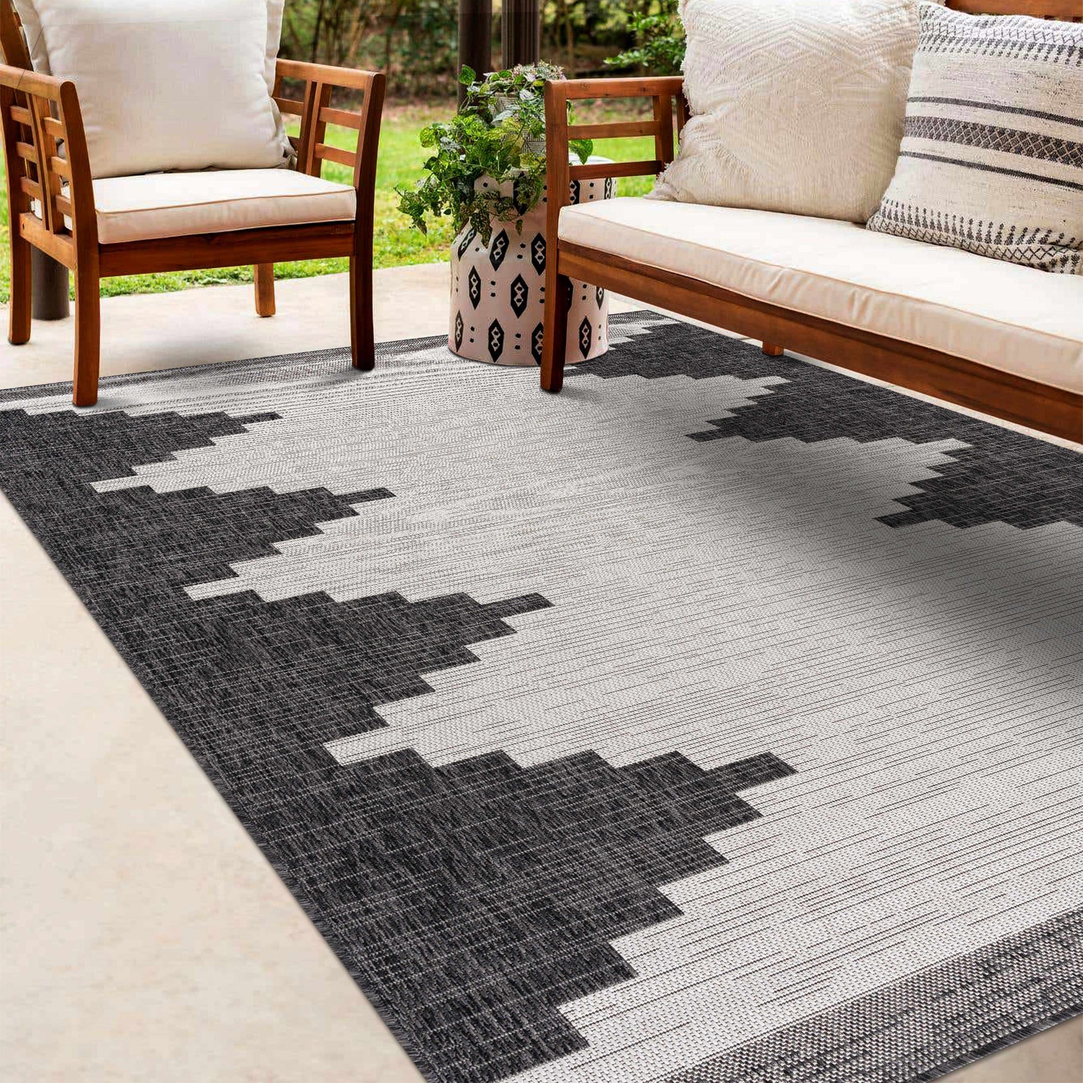 Djugun Outdoor Rug