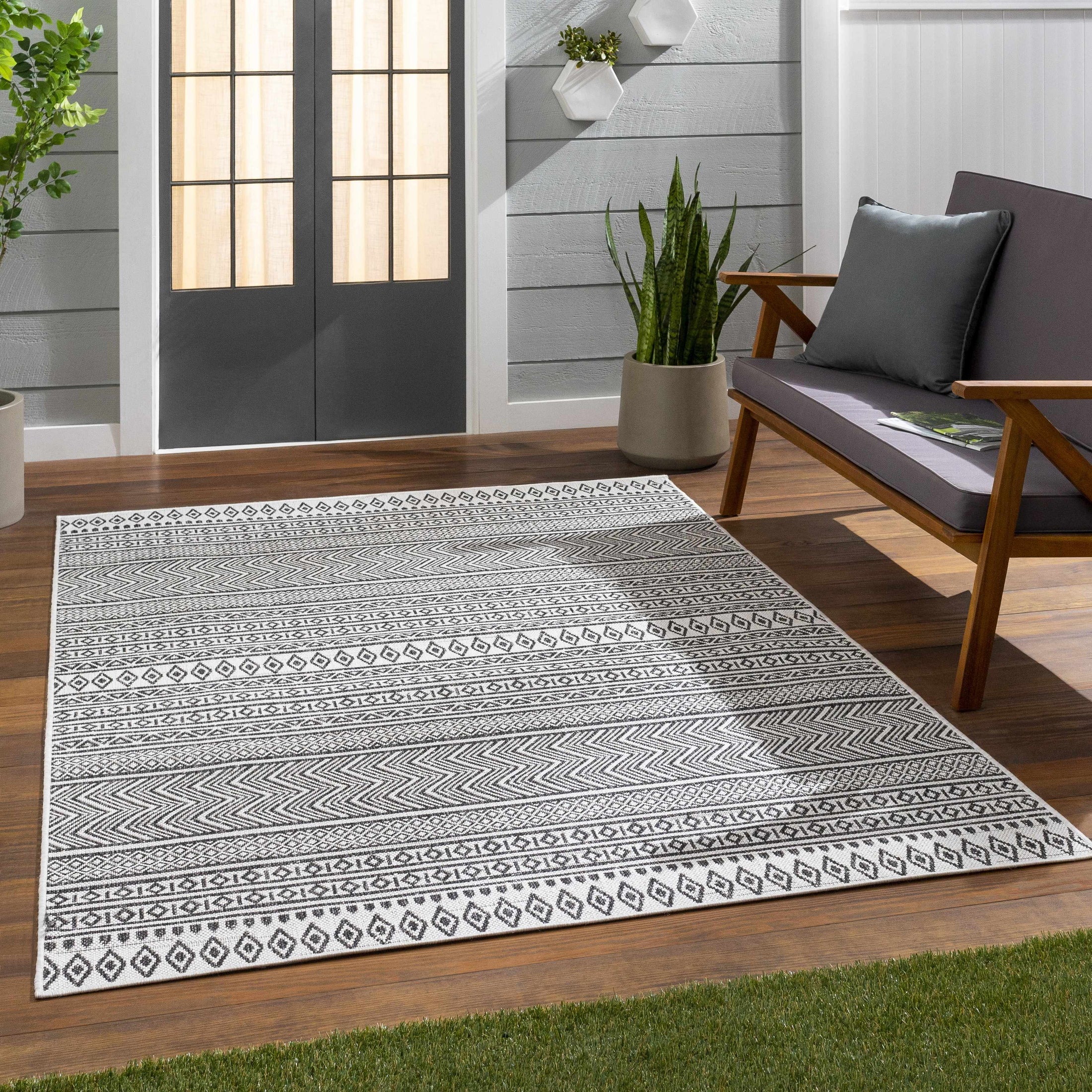 Imboden Black&White Outdoor Rug